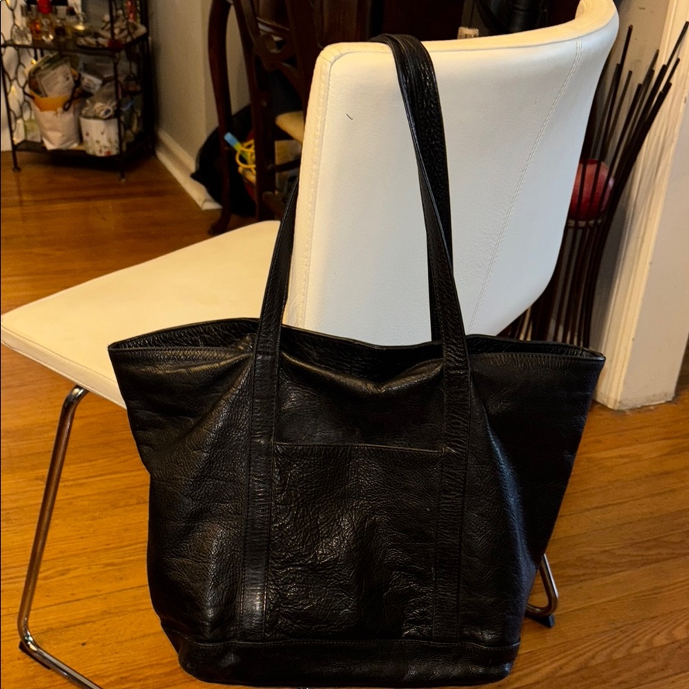 Spacious Black Leather Tote with Matte Finish
